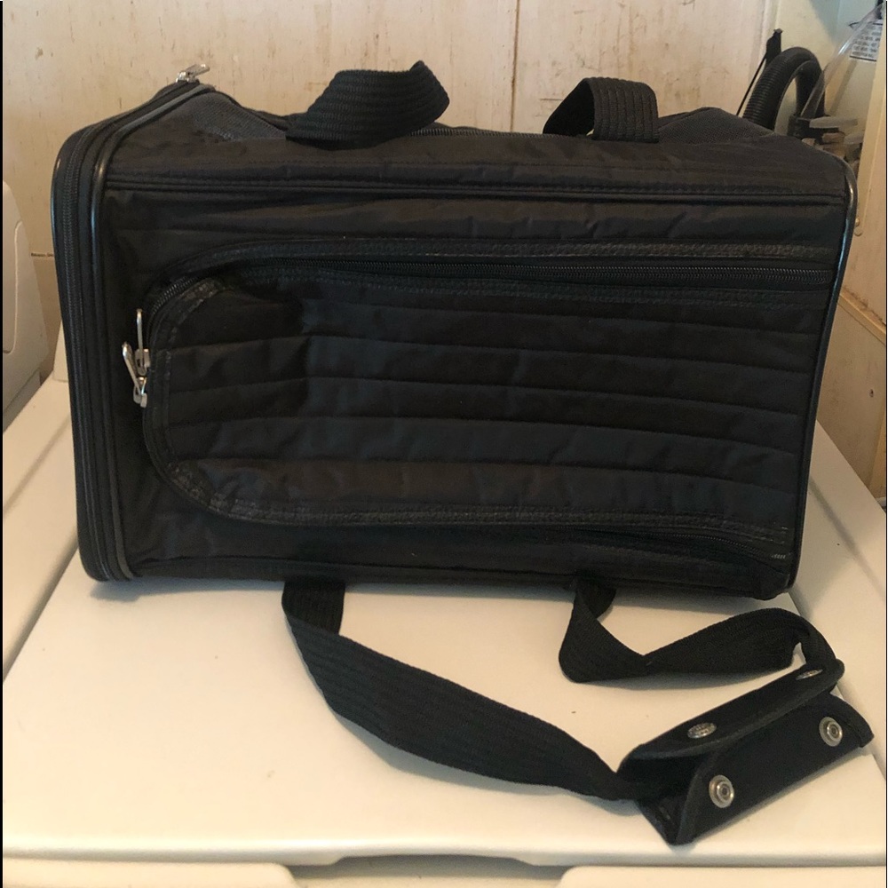 Pet carrier - soft sided